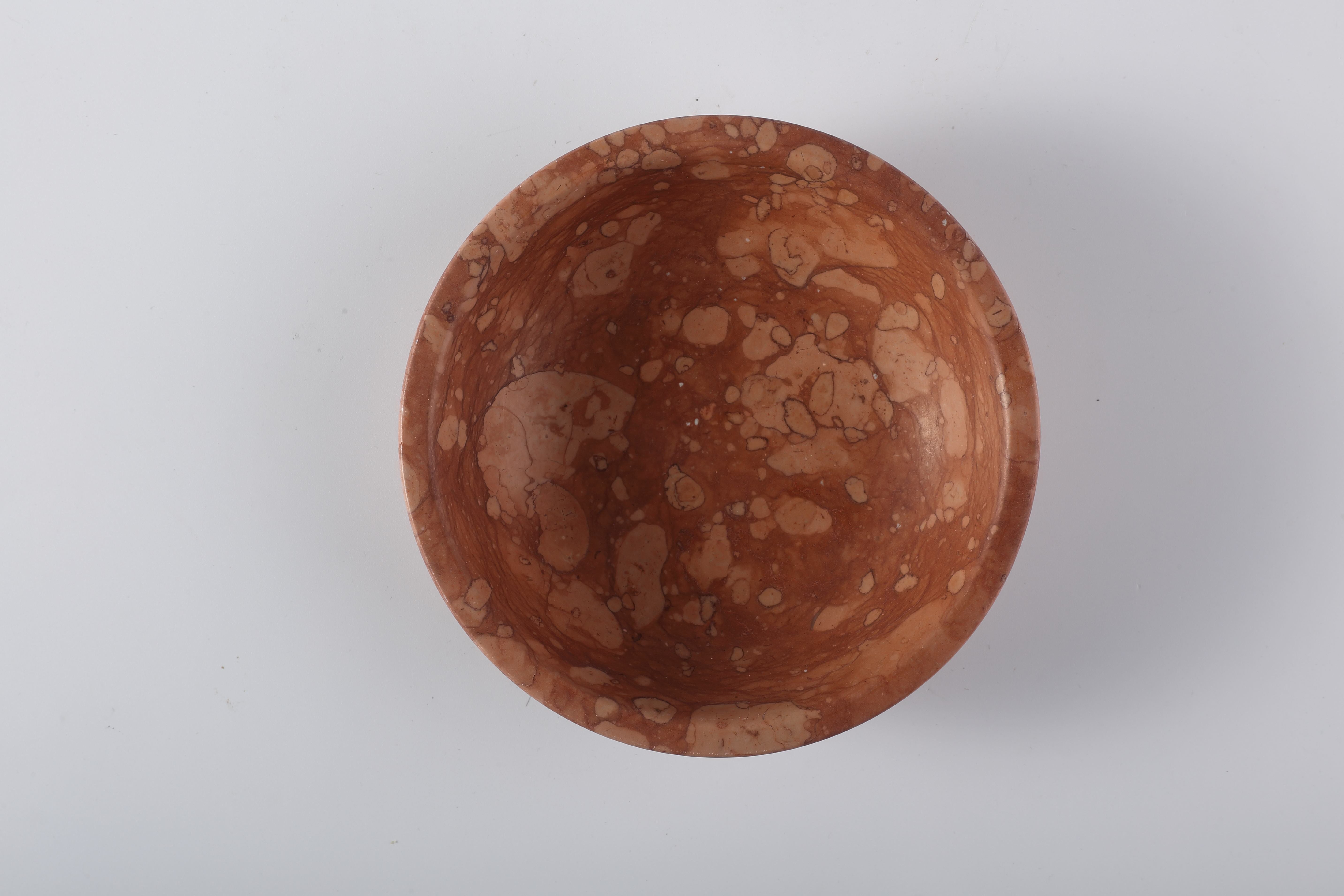 Koville Red Incense Holders – Accentuating Passion & Artistic Spaces