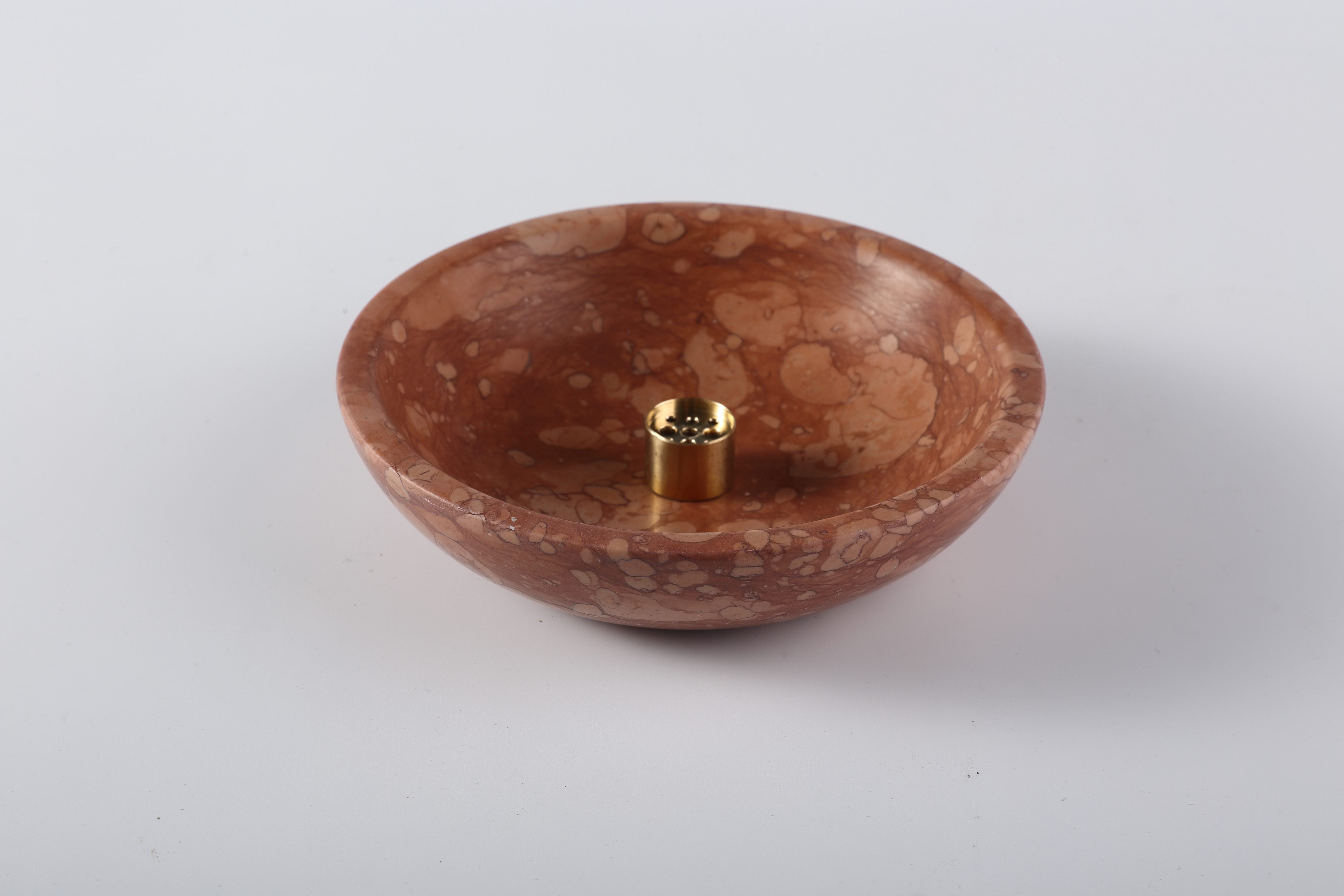 Koville Red Incense Holders – Accentuating Passion & Artistic Spaces