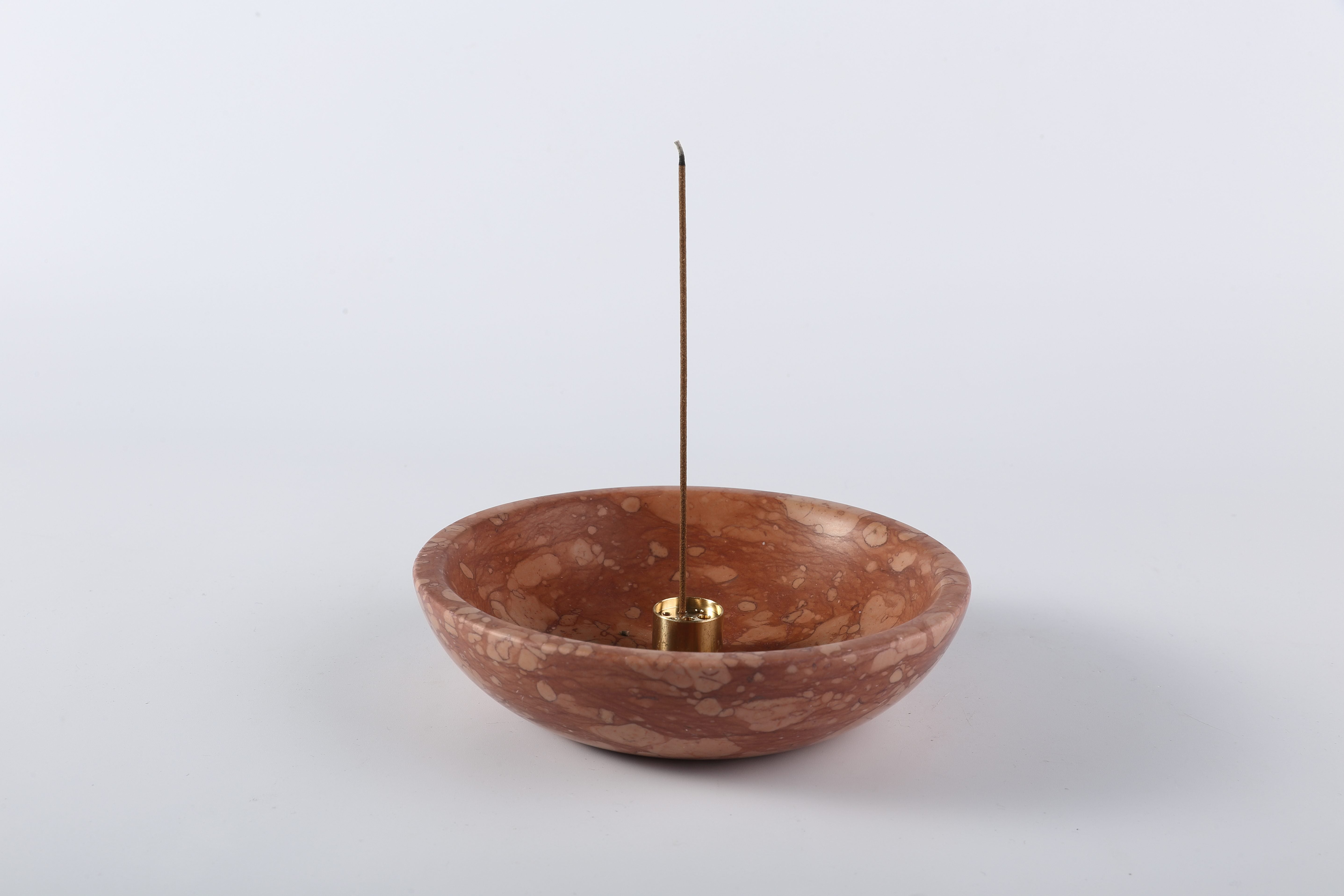 Koville Red Incense Holders – Accentuating Passion & Artistic Spaces