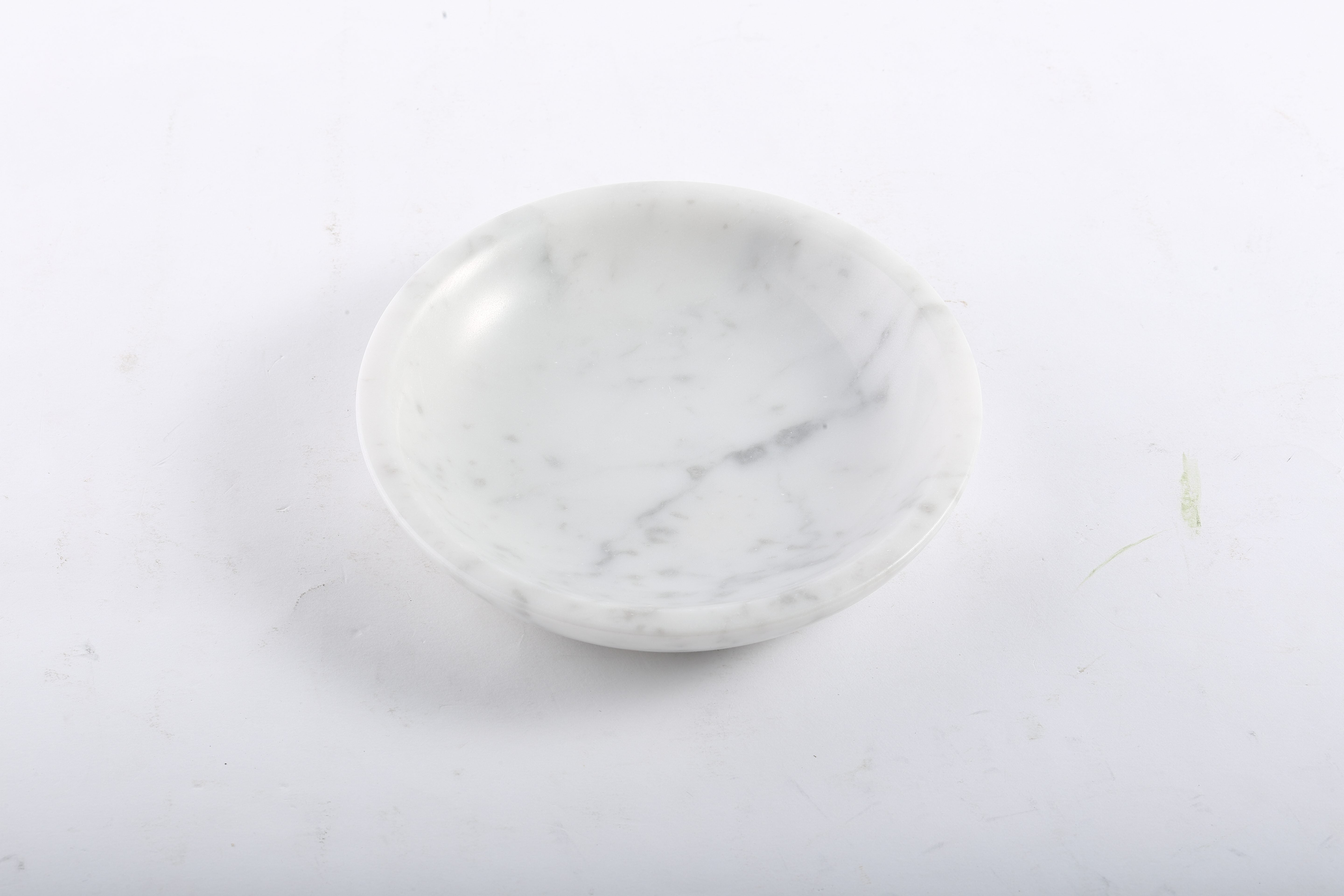 Koville White Incense Holders – Illuminating Elegant Spaces