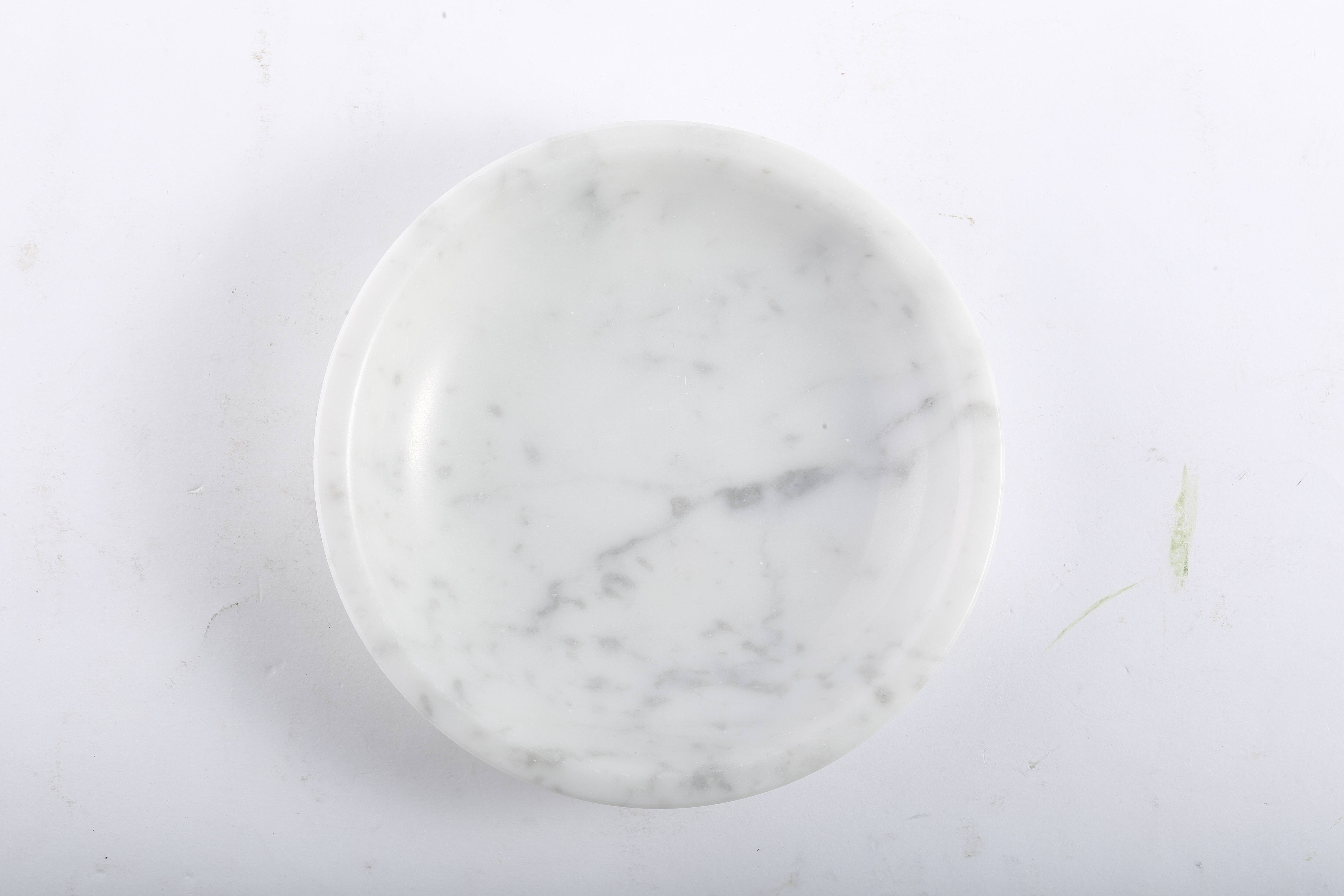 Koville White Incense Holders – Illuminating Elegant Spaces