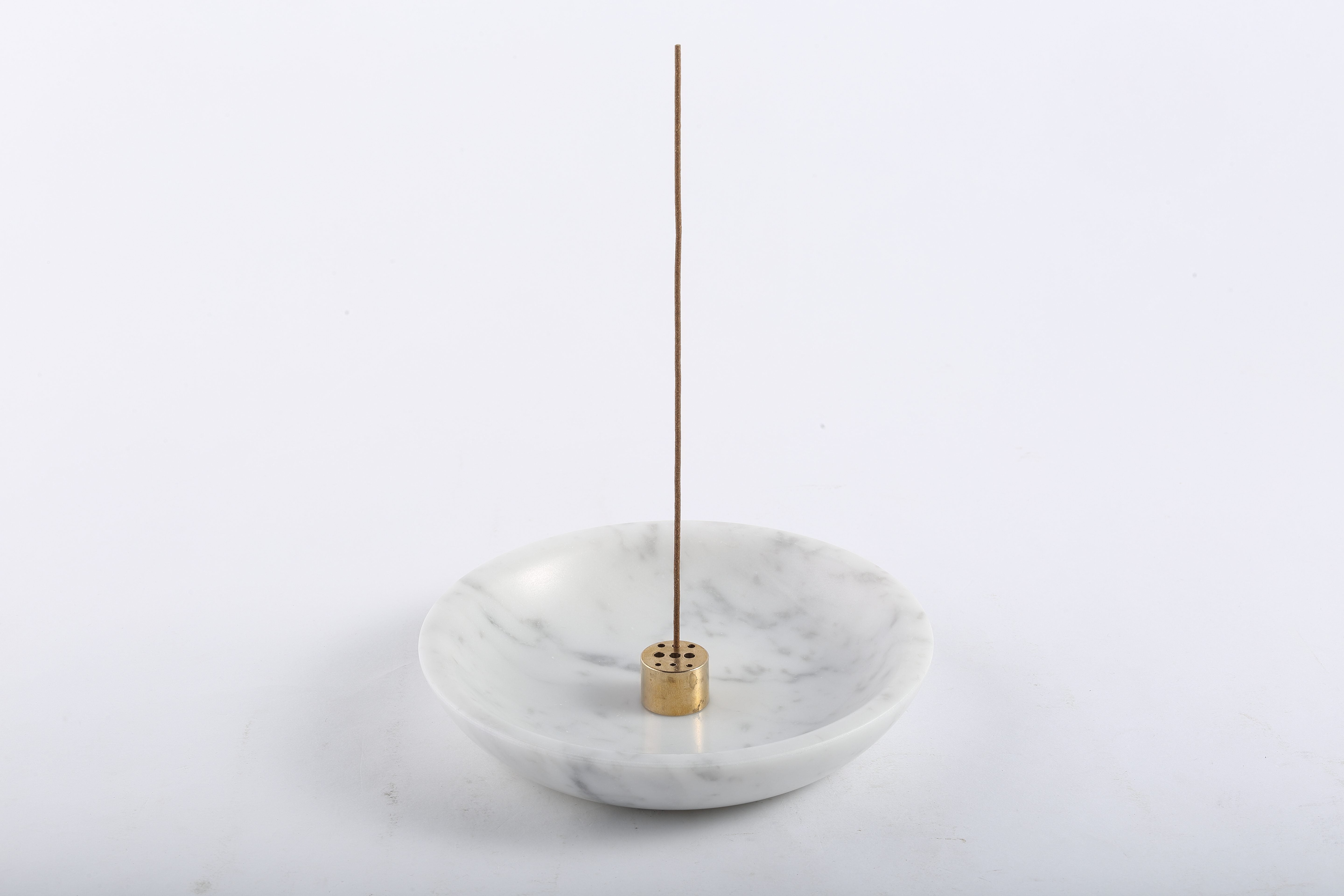 Koville White Incense Holders – Illuminating Elegant Spaces