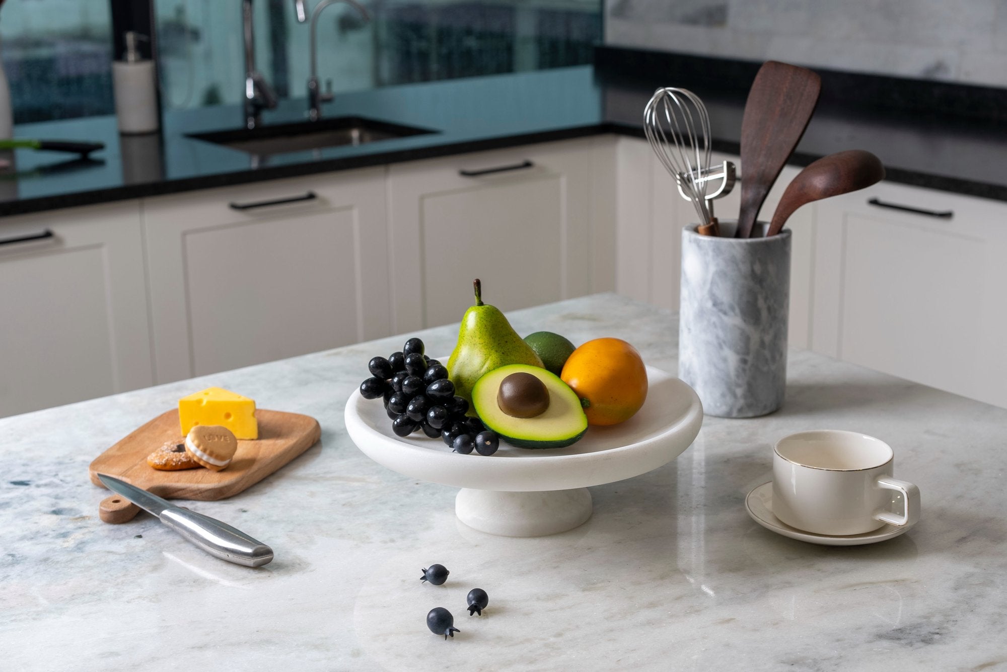 Koville white high-footed fruit bowl in natural stone – view 1