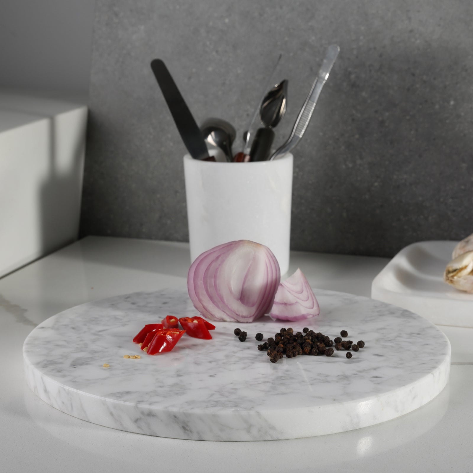 Koville round natural stone pastry board - Koville_Marble_Pastry_Board_-_round_D_280_Bianco_Carrara_3.jpg