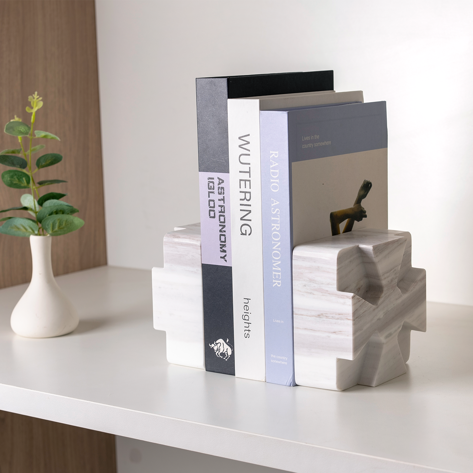Koville Natural Stone Square Bookend Set for Modern Shelves in Volakas - material detail