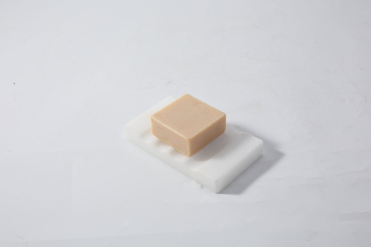 Koville Marble Vertical Soap Dish for Bathroom Countertops – Namib Bianco, view 1