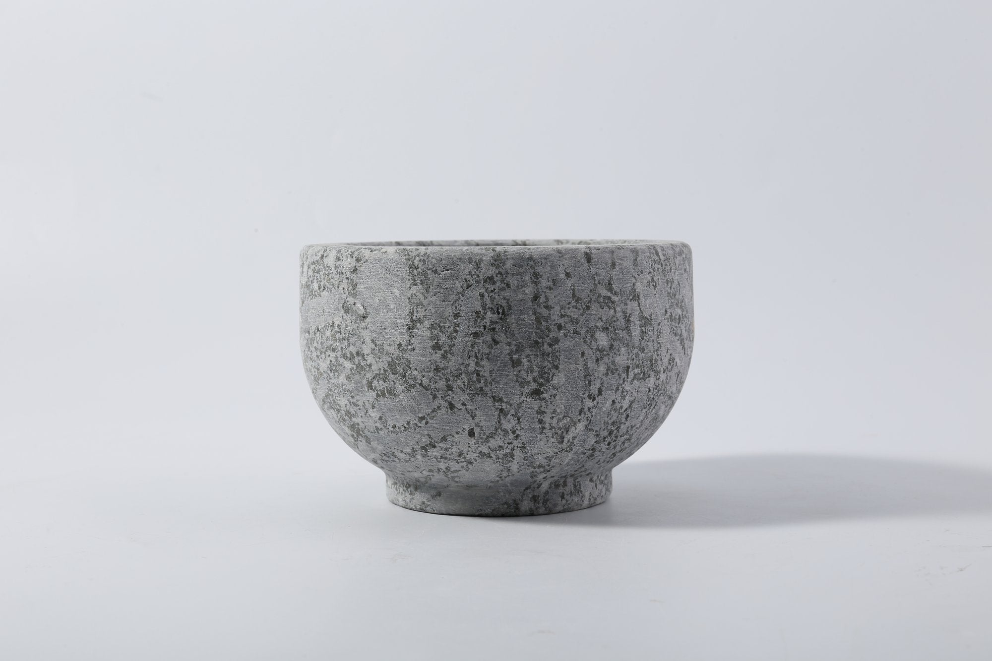 Koville matte natural stone mortar and pestle, 130 mm, Calidonia