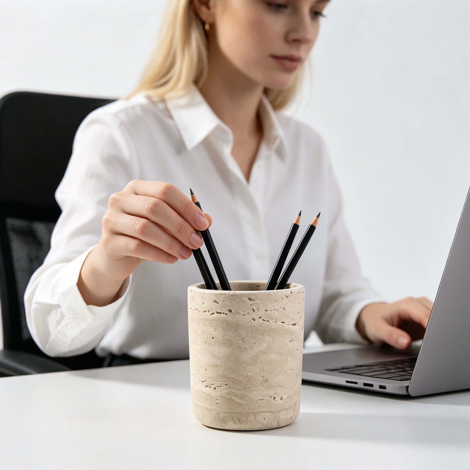 Koville Natural Stone Round Pen Holder in Light BeigeTravertine, product view 12