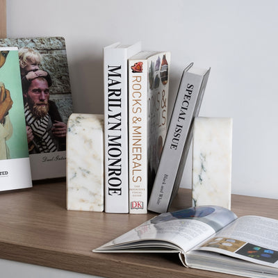Koville White Triumphal Arch Bookends Medium – Illuminating Elegant Spaces · Natural Pattern D