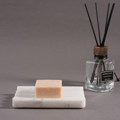 Koville White Soap Dish – Illuminating Elegant Spaces · Natural Pattern A