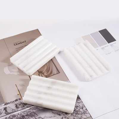Koville White Soap Dish – Illuminating Elegant Spaces · Natural Pattern A