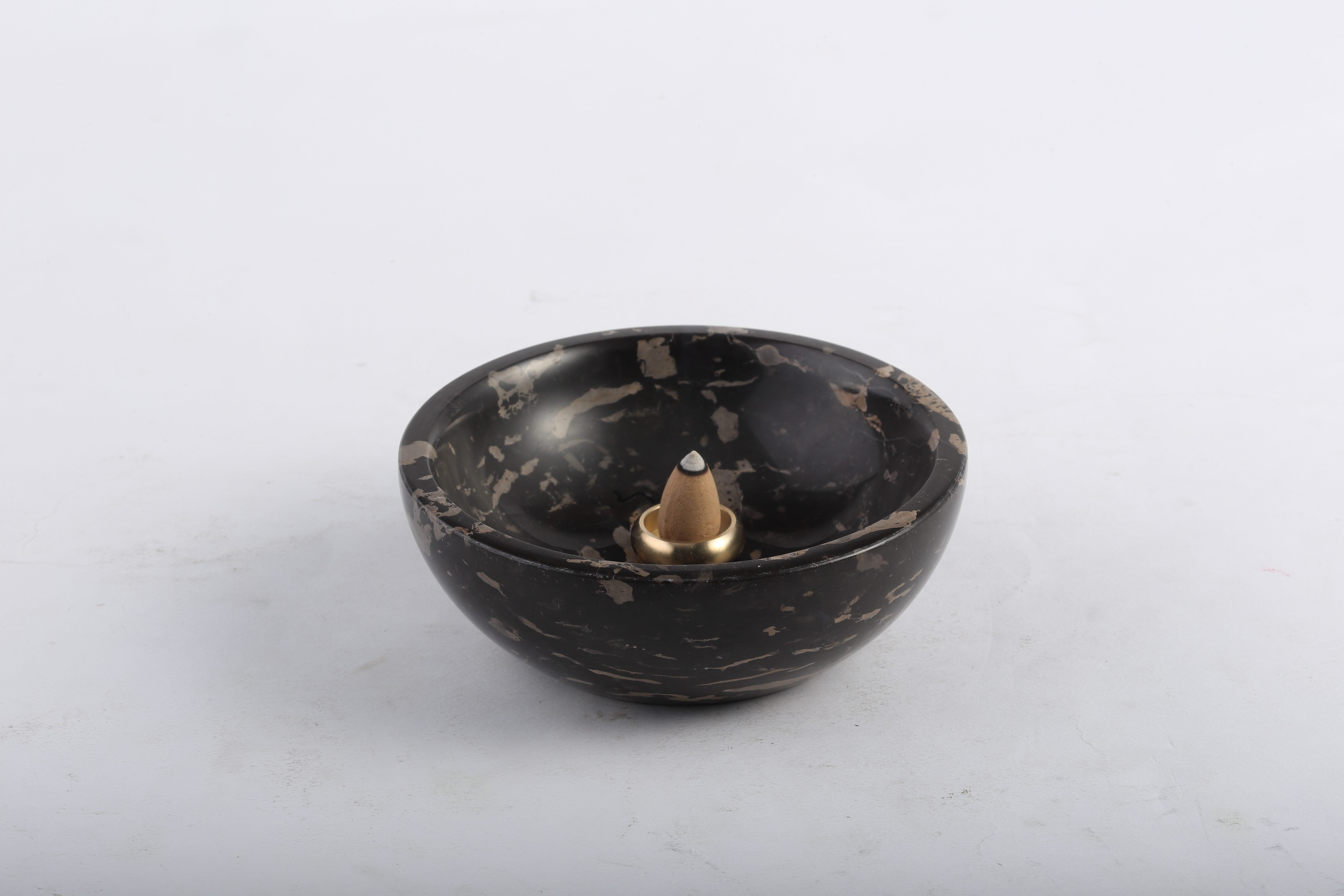 Koville Black Stone Incense Holders – The Essence of Minimal Elegance