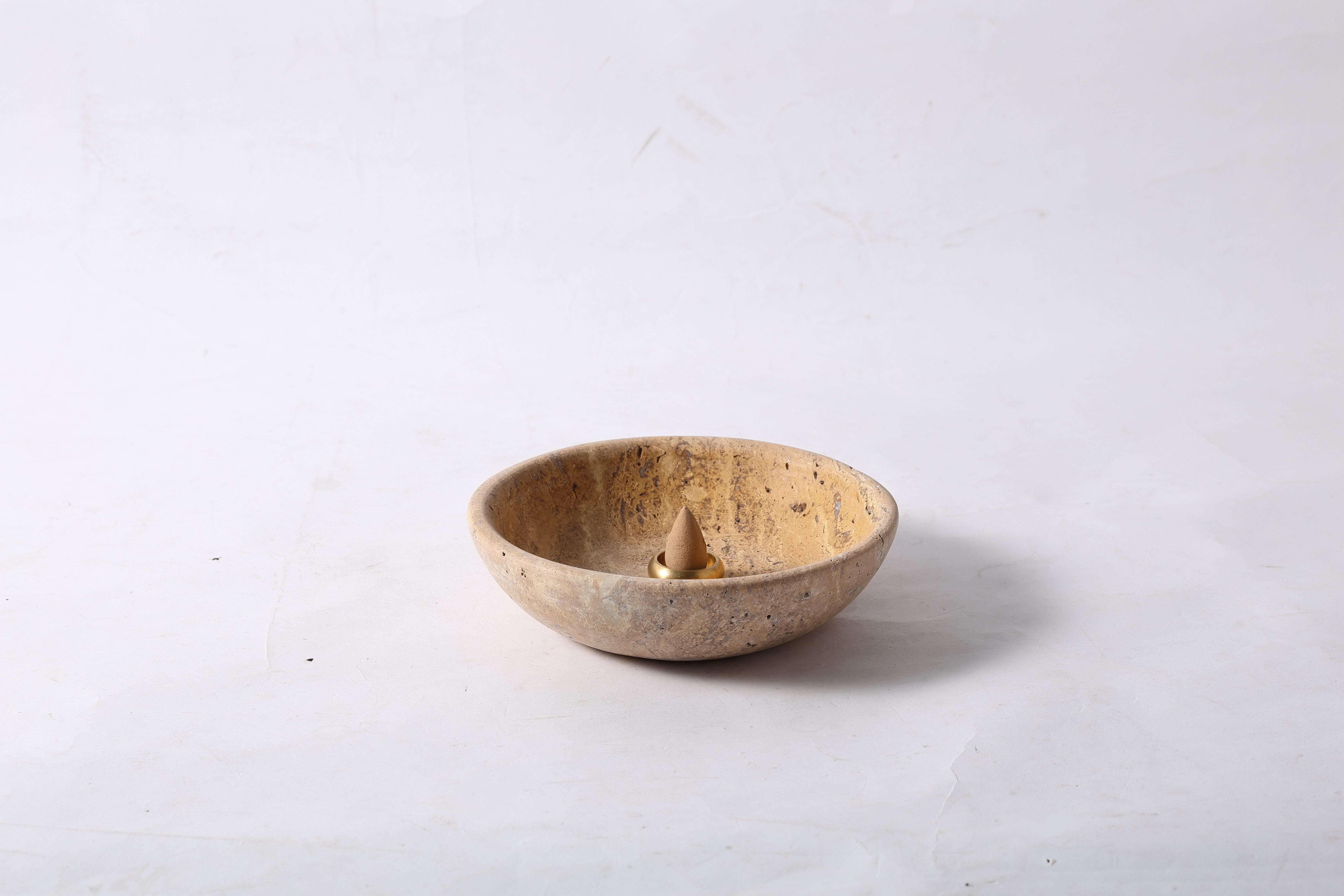 Koville Yellow/Golden Stone Incense Holders – A Ritual of Gentle Light