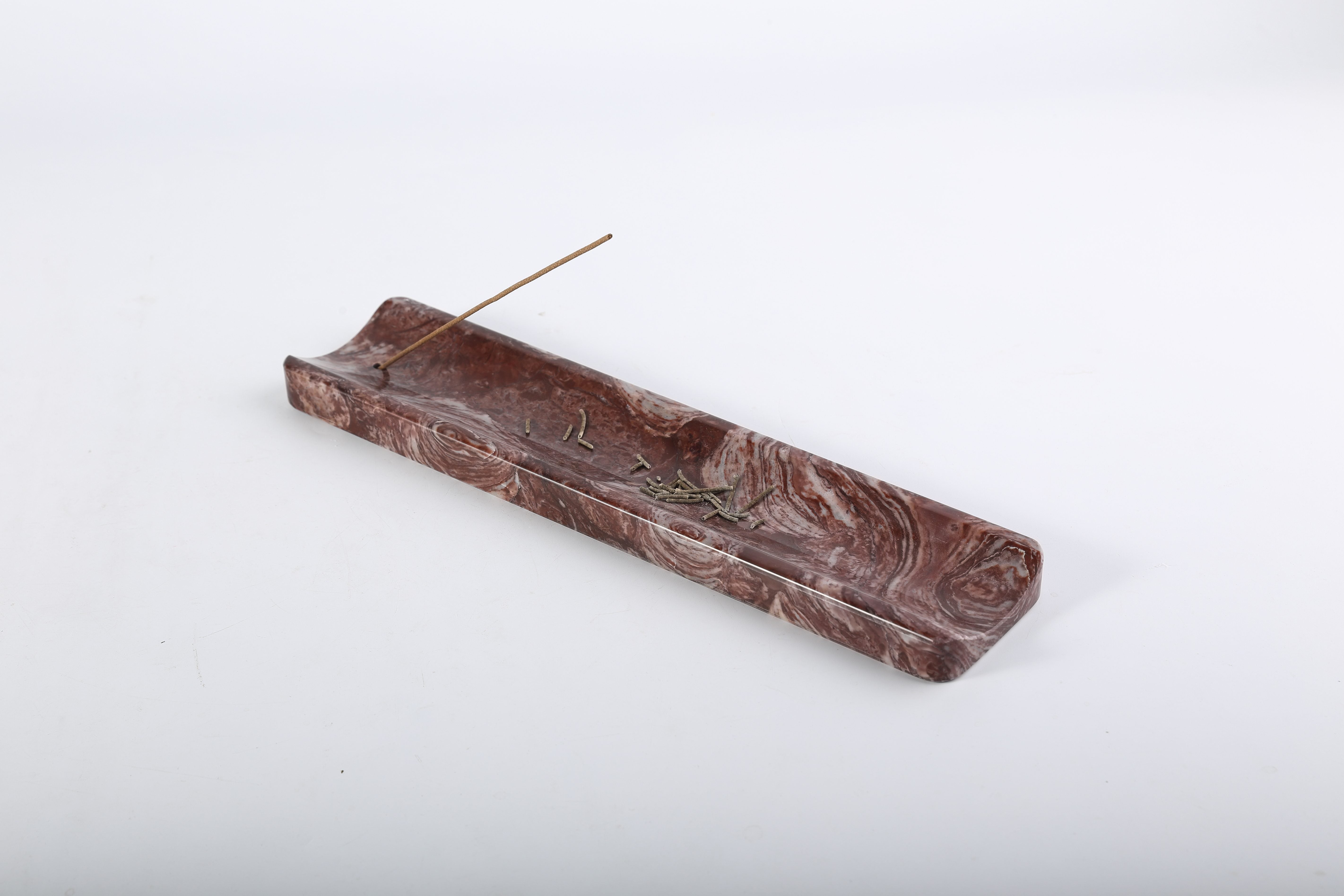 Koville Red Incense Burners – A Ritual of Passion & Art