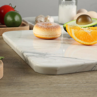 Koville White Cutting Board Medium – Illuminating Elegant Spaces · Natural Pattern D