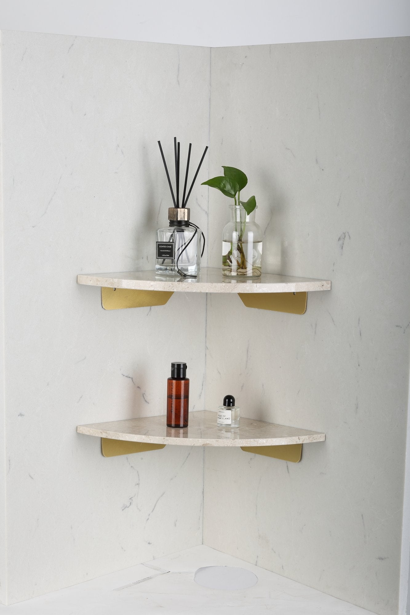 Koville Engineered Marble corner shelf in Perlato appia for a bathroom corner