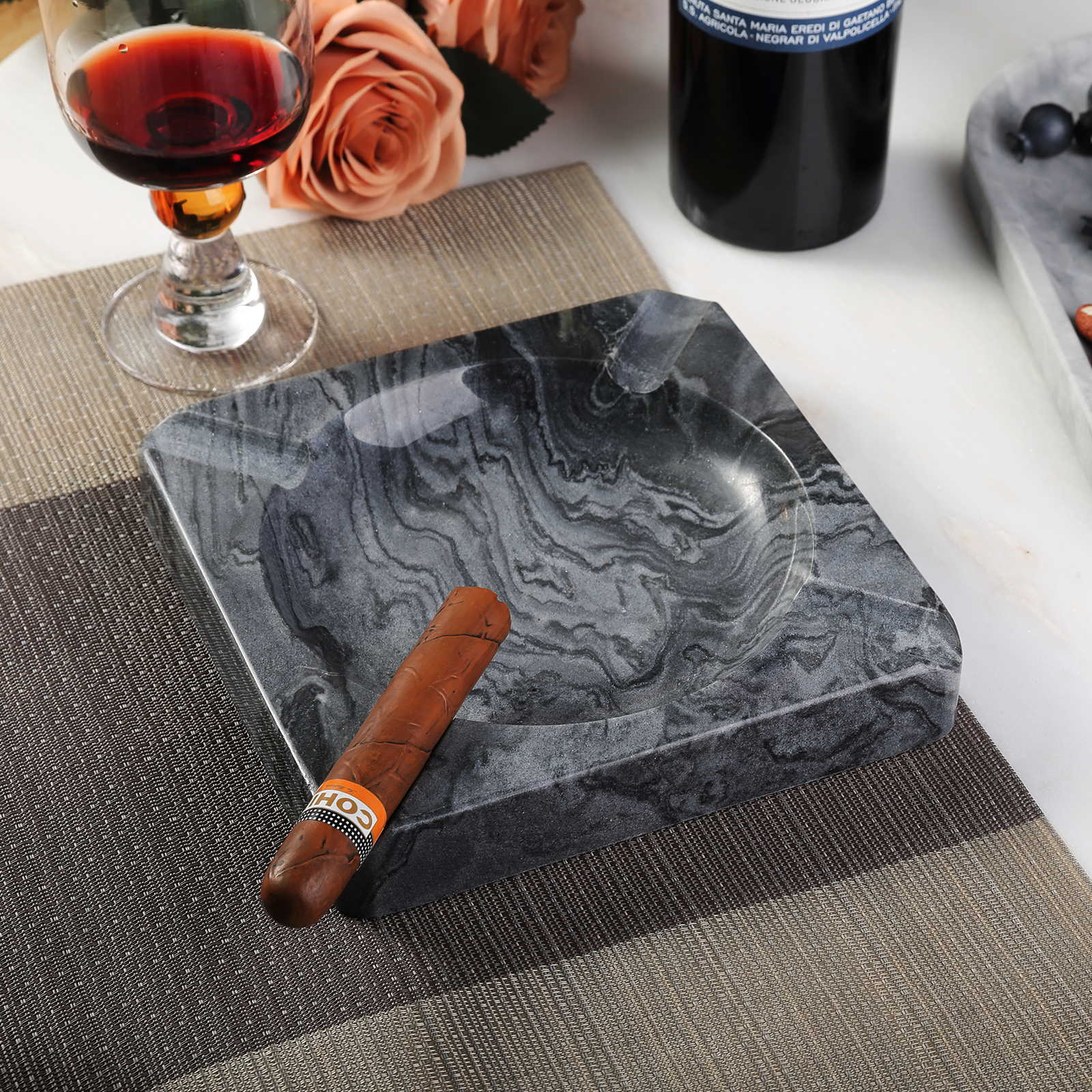 Koville Natural Stone Square Ashtray for Outdoor Tables - 184*184*30 in natural stone, product view 12