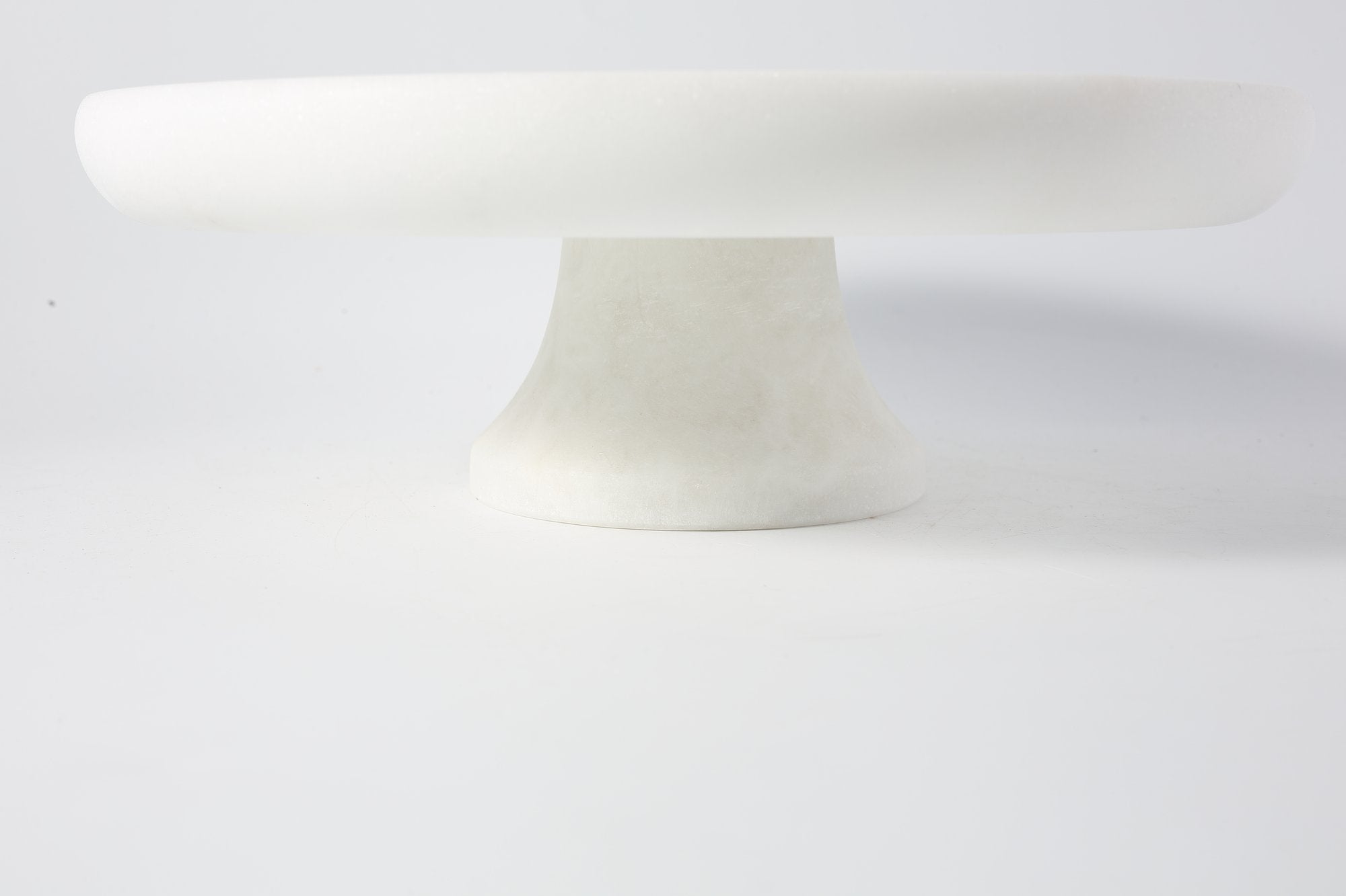 Koville white high-footed fruit bowl in natural stone – view 2