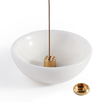 Koville natural marble incense holder pro d 150 t 30 in Monte Grigio with burning incense stick