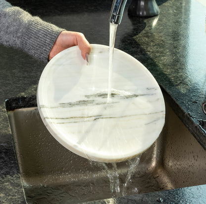 Koville round serving tray in multiple sizes for table styling