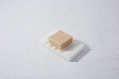 Koville Marble Vertical Soap Dish for Bathroom Countertops – Namib Bianco, view 1