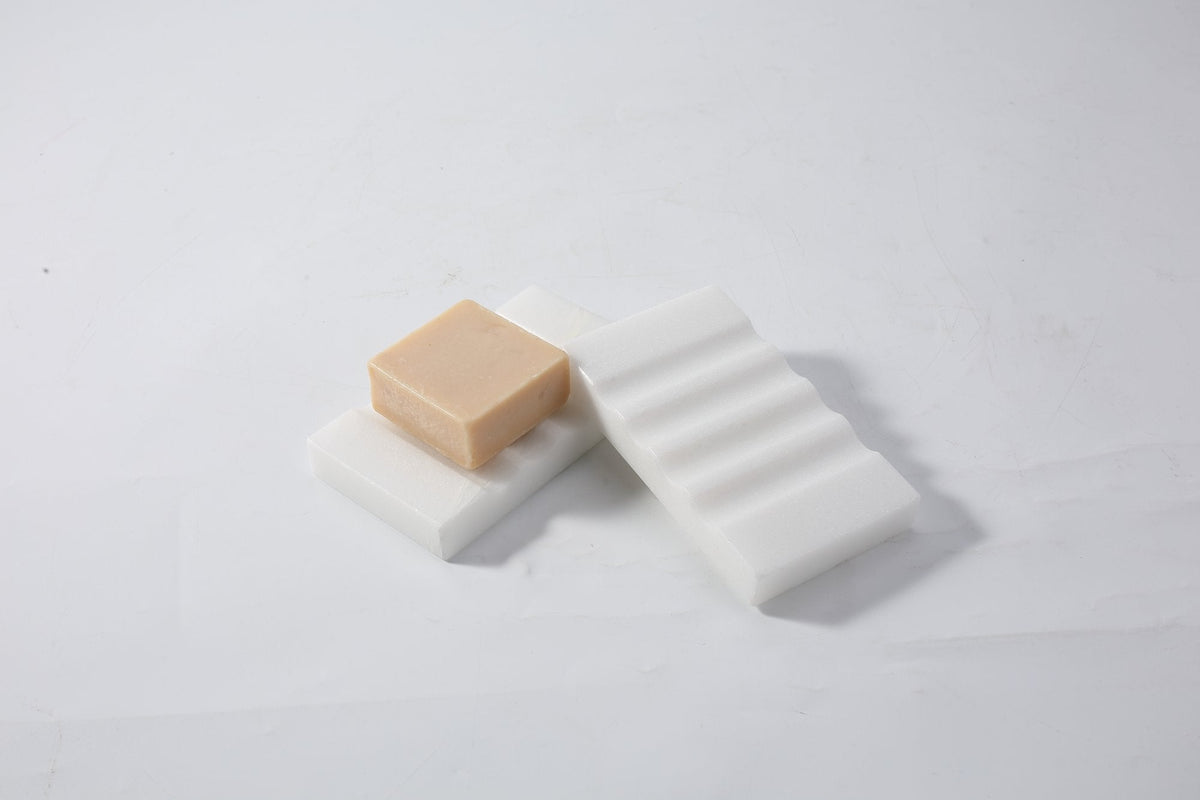 Koville Marble Vertical Soap Dish for Bathroom Countertops – Namib Bianco, view 2