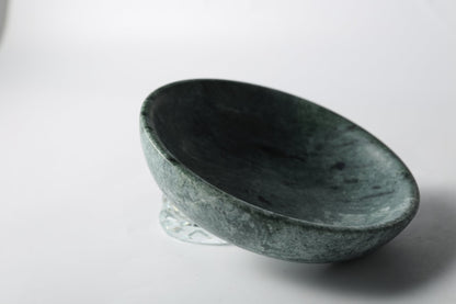 Koville natural marble incense holder pro d 150 t 30 in Indian Green with burning incense stick