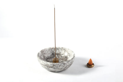 Koville natural marble incense holder pro d 150 t 40 in Limestone with burning incense stick