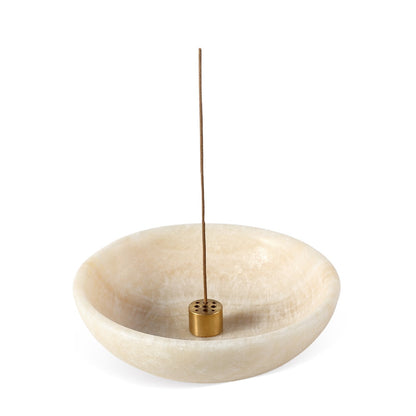 Koville natural marble incense holder pro d 150 t 40 in Navona with burning incense stick