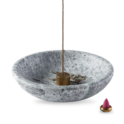 Koville natural marble incense holder pro d 150 t 40 in Soap Stone with burning incense stick