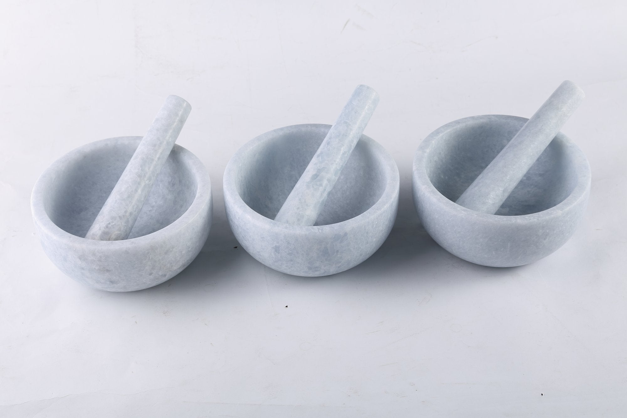 Koville white mortar & pestle in natural stone