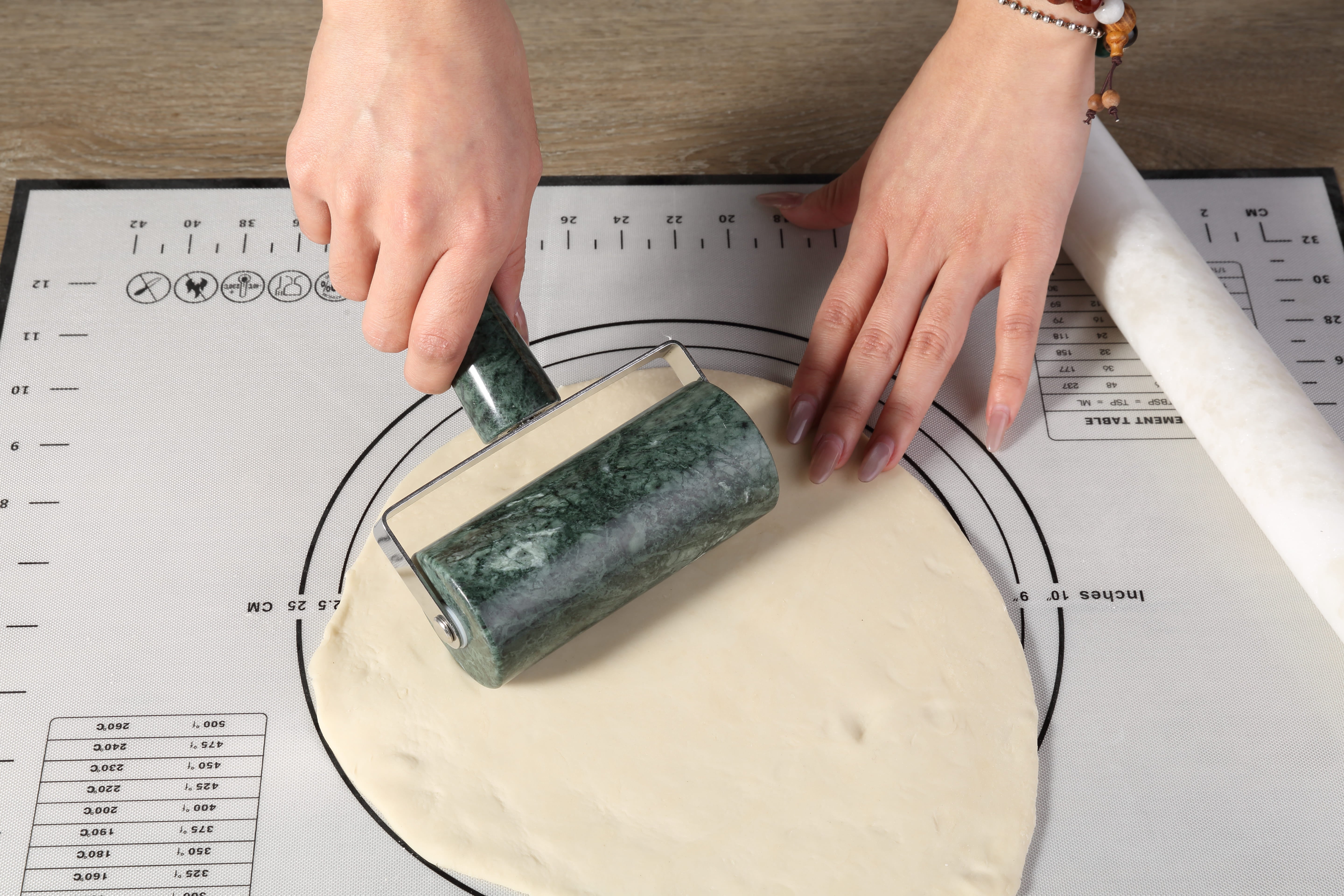 Koville Natural Marble Rolling Pin, Namib Fantasy, Pizza Making,Indian Green