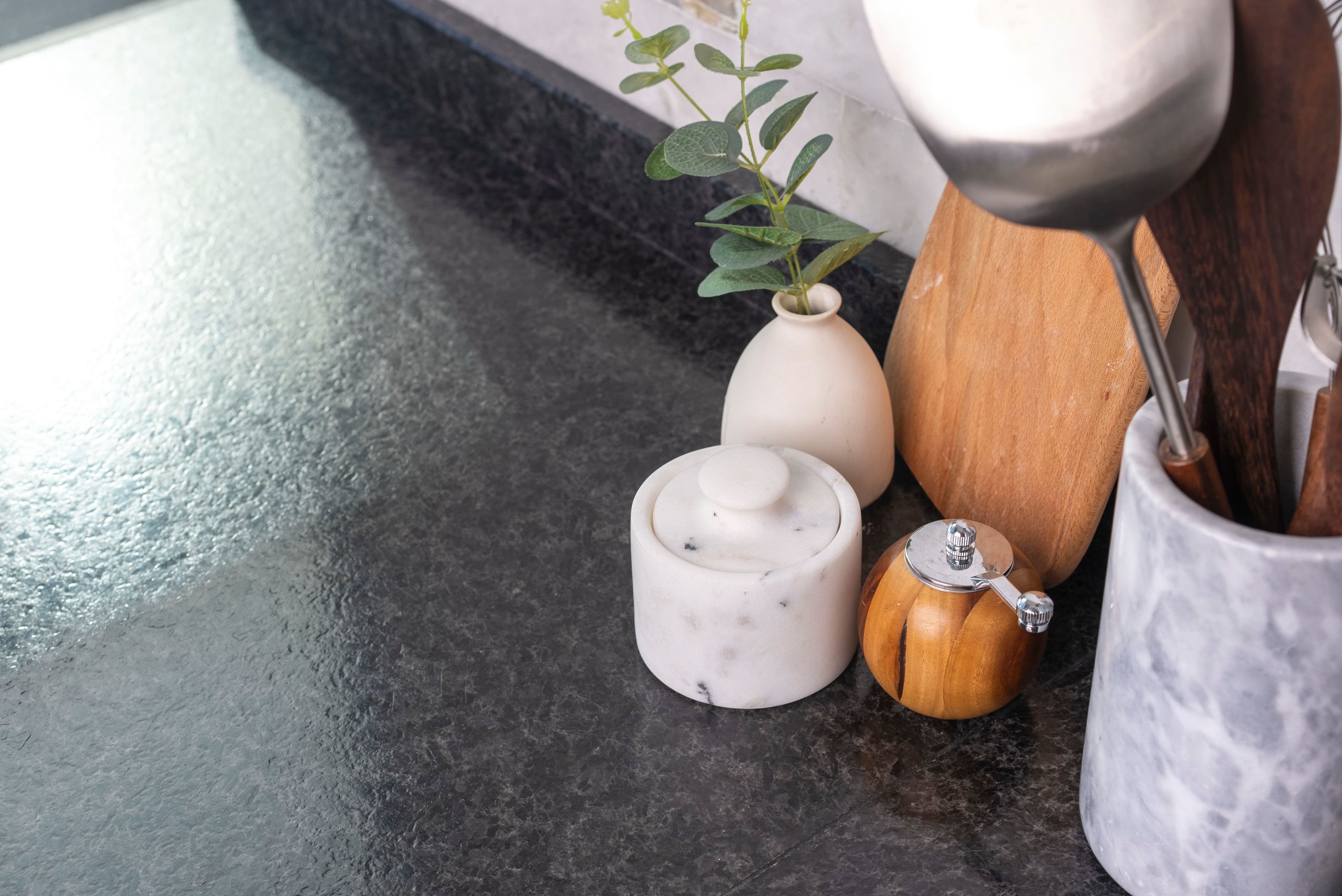 Koville natural marble spice cellar, Grigio Fantasy, 89 mm