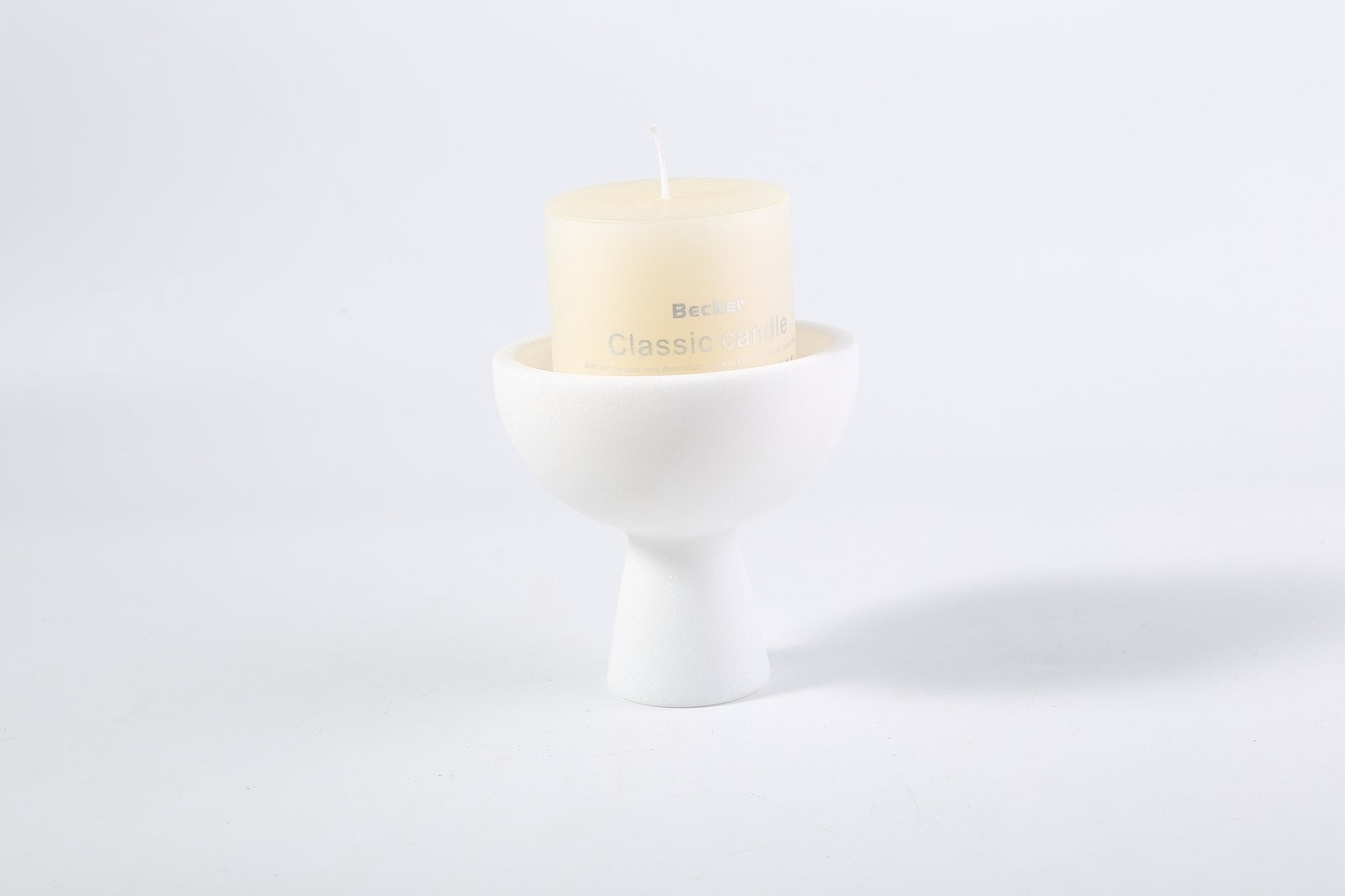 Koville natural marble storage cup 105 100 in Namib Bianco with lid on a vanity counter